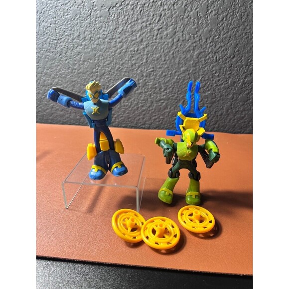 Stretch Armstrong & the Flex Fighters Flex Power Wingspan & Flex-Treme Figures - Picture 1 of 6